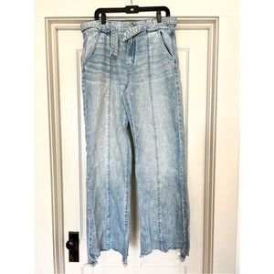 NEW American Eagle Wide Leg Raw Hem Belted Jeans